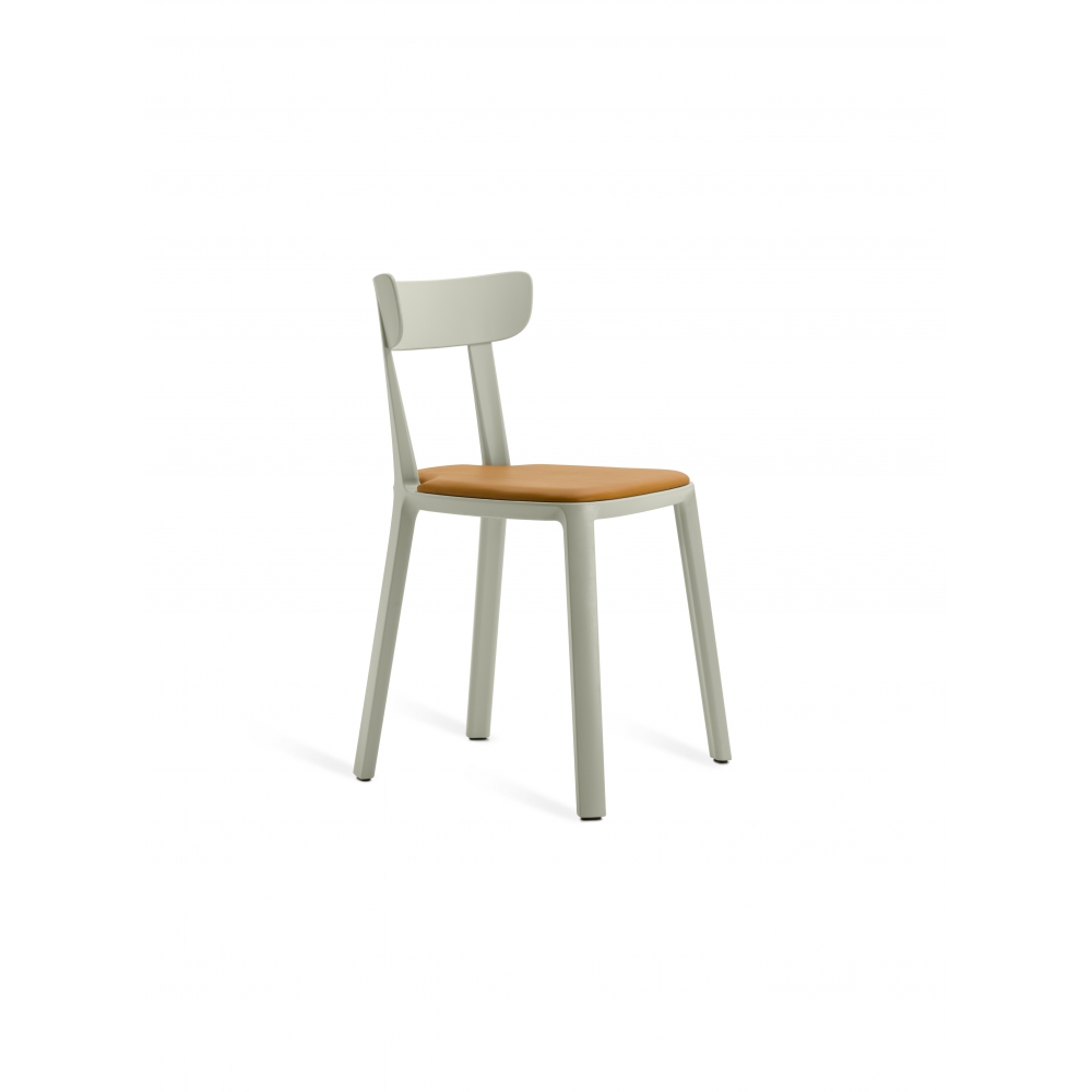 CADREA_chair_light_brown_upholstered_4